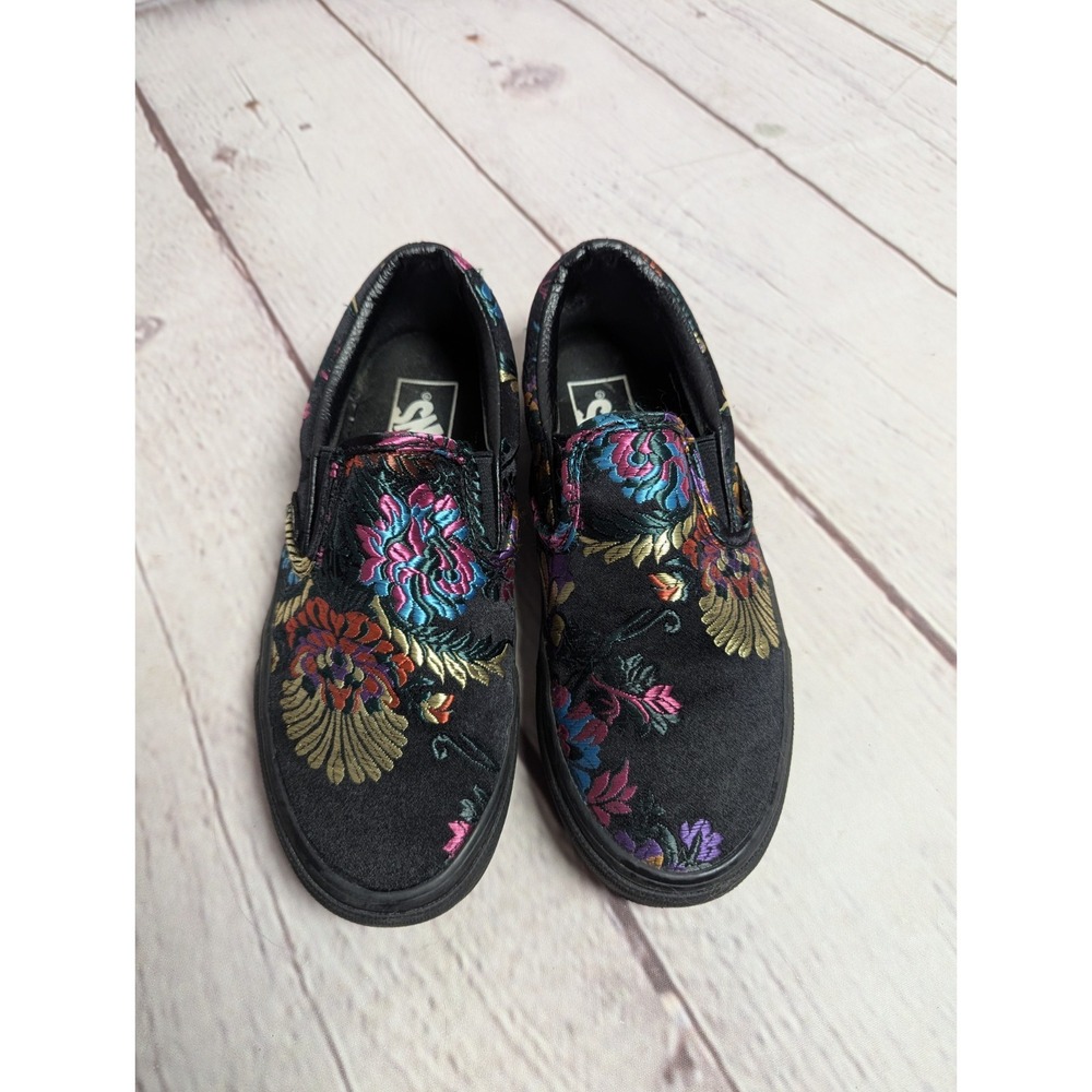 Vans Floral EMBROIDERED Black Satin Festival Slip On Size W 5 #721454 NWOB - Picture 2 of 8